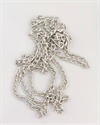 Kæde. Sølv farvet dekorations kæde. Ca. 2,50 m.Ikke et smykke men til dekorations brug.